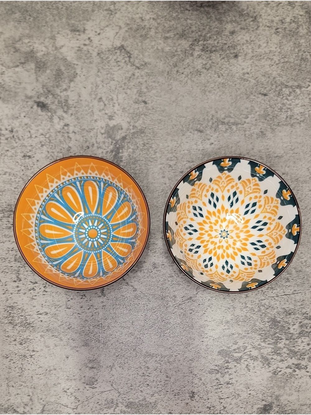 Set of six colorful bowls - Picture 12 of 14